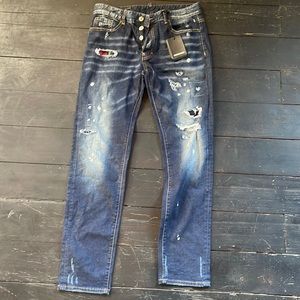 These weren’t purchased directly from dsquared2- they’re knock-offs. size 32